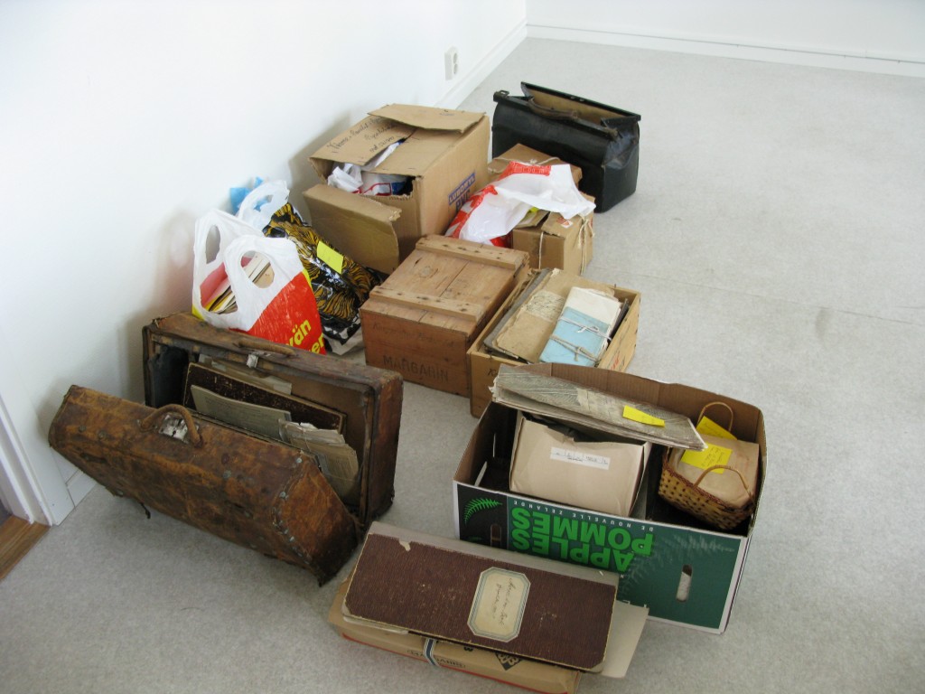Arkivmaterial i lådor, kartonger och kassar